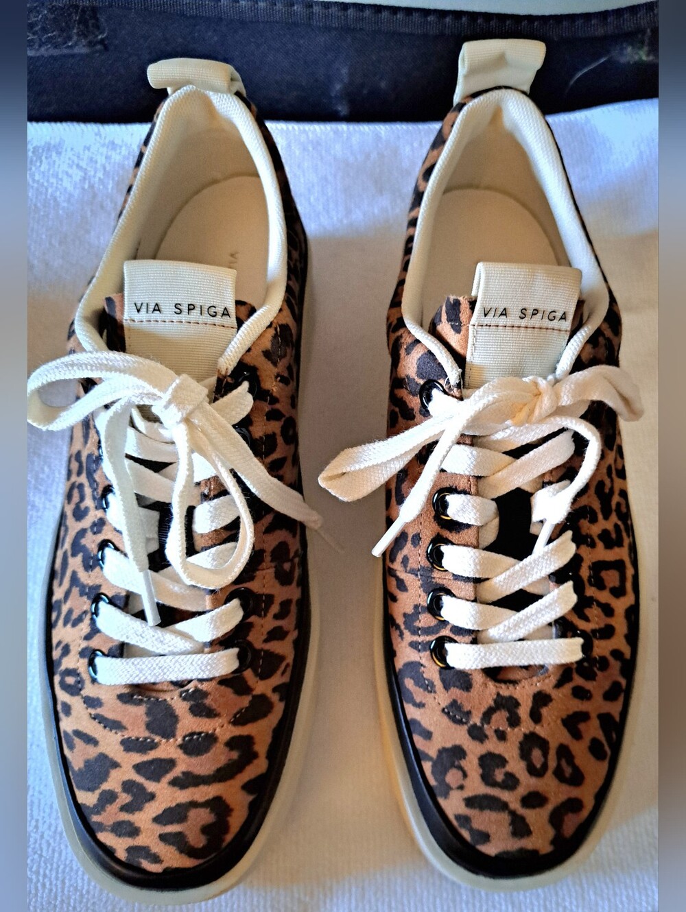 VIA SPIGA leopard print SNEAKERS Tan and Black BRAND NEW - no box SIZE 7 leather